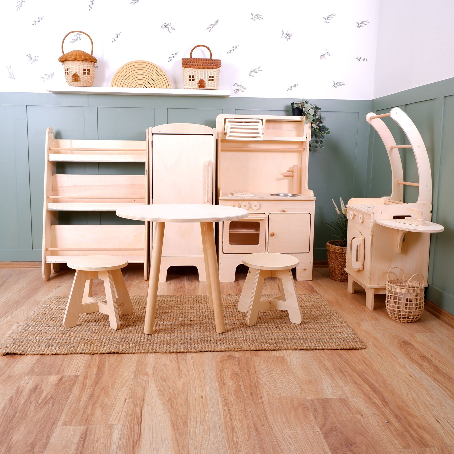 New Wooden Play Kitchen With Microwave + Washing Machine