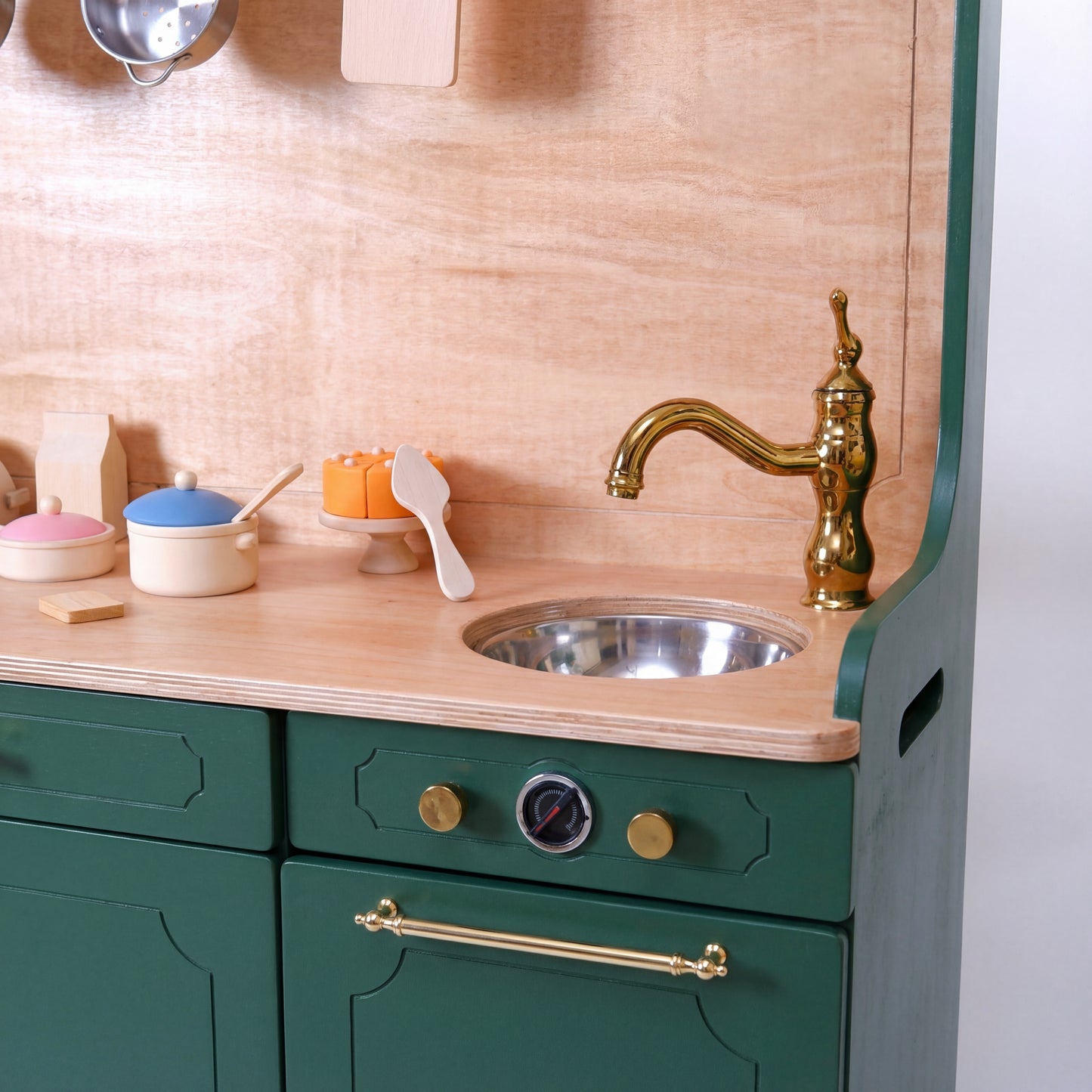 Pinnacle of Quality : Custom-Designed Wooden Play Kitchens Green