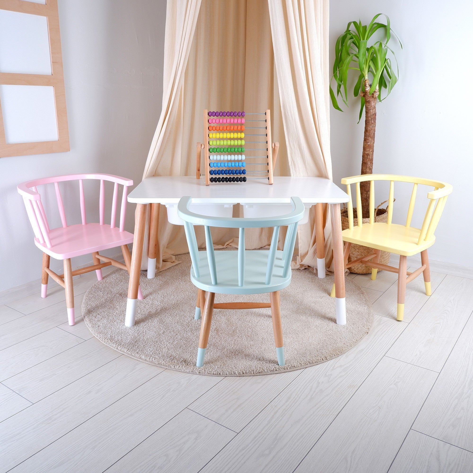 Kids best sale windsor chair