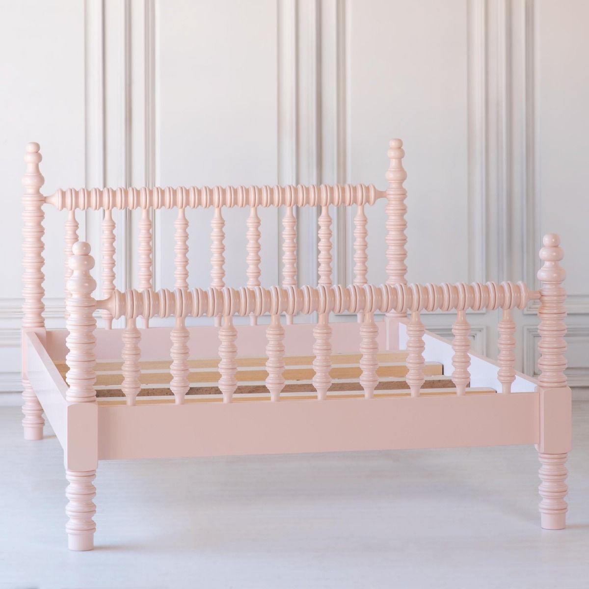 Customizable spool bed - Jenny Lind Spindle Bed Custom Size and Color