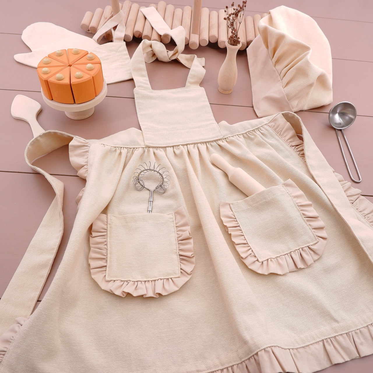 Cute deals apron sets