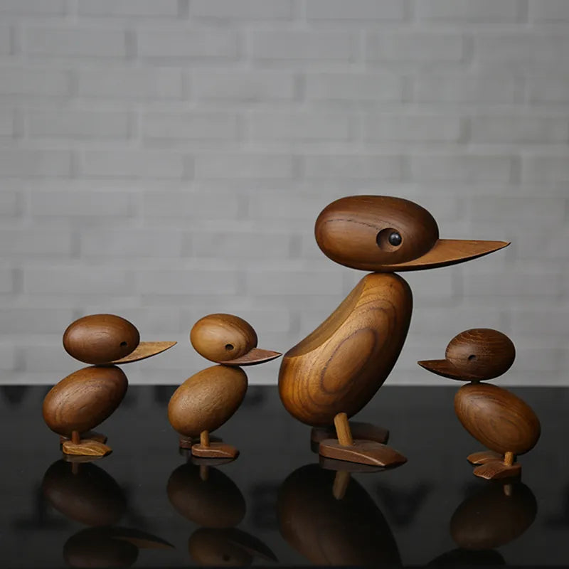 Nordic Designs Heimdekoration Ente Mama Baby Holzfiguren Dänische berühmte Holzhandwerkskunst Klassische kreative Dekorminiaturen